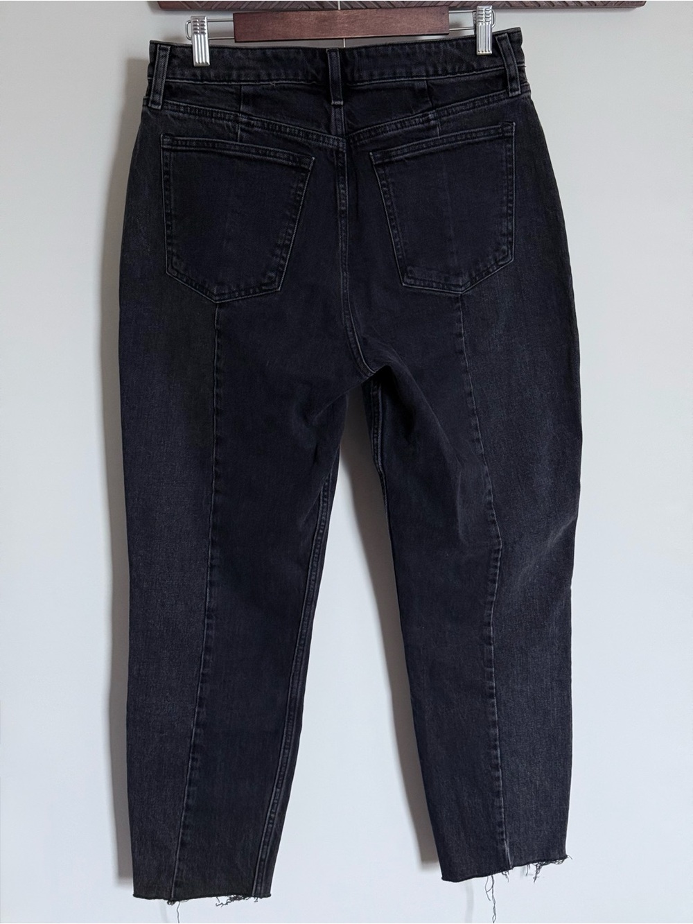 Abercrombie & Fitch The Mom High Rise Jean Curve Love Washed Black 30/10 - Picture 2 of 10
